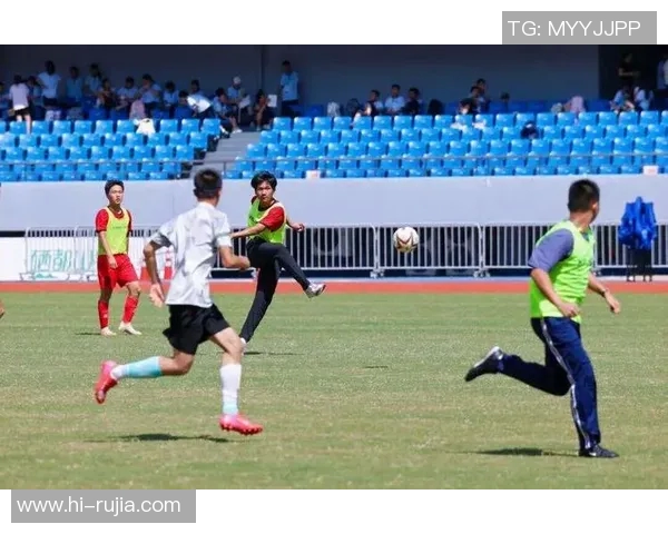 杭州足球队的默契配合分析与战术探讨助力球队提升整体实力