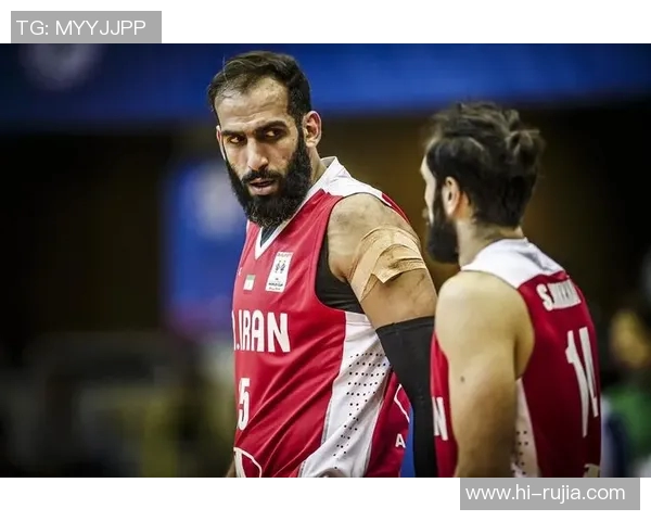 伊朗足球明星巴赫拉米的传奇故事与职业生涯回顾